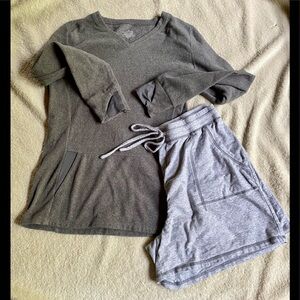♦️Cuddl Duds Top & Any Body Shorts Lounge Set♦️